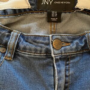 JonesNY ankle jeans 8